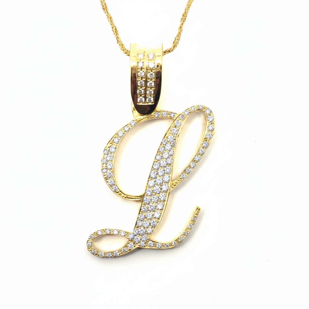 Script L pendant with whiter diamonds