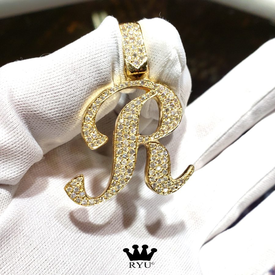 Iced Out Initial R Pendant | Ryu's Jewelry