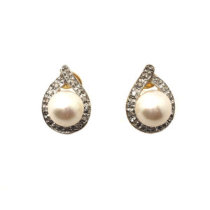 7.3 MM Pearl Earrings