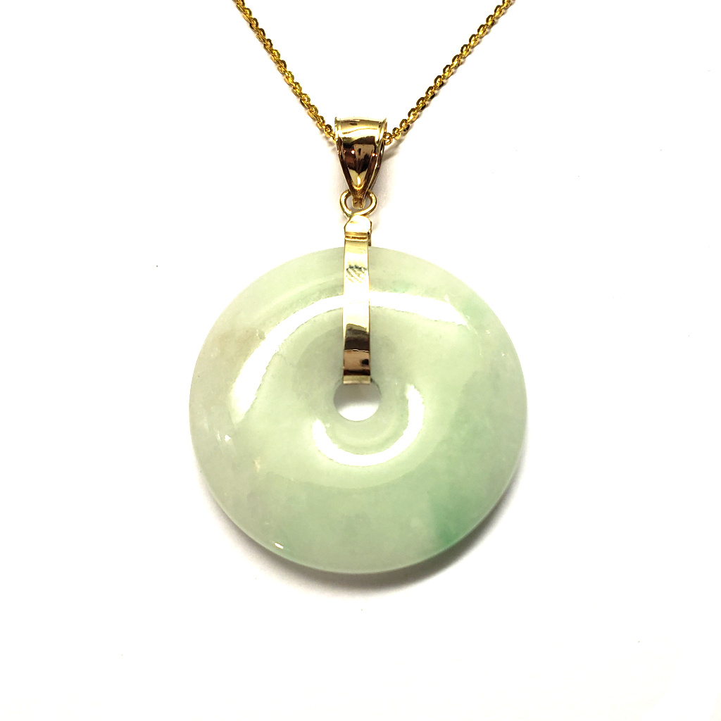 Green Jade Circle Pendant | Ryu's Jewelry