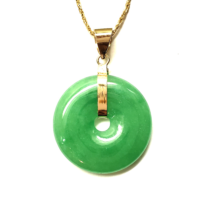 Medi Green Jade Circle Pendant - Ryu's Jewelry