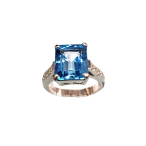 Rectangular Blue Topaz Ring (WG)