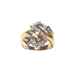 Sopa Diamond Ring