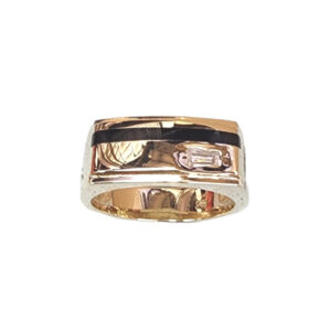 Onyx Line Ring