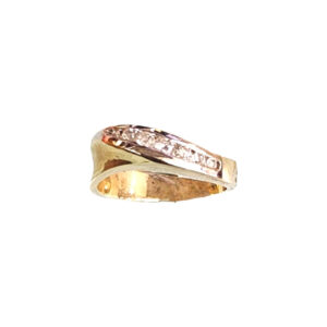 Suave Diamond Ring